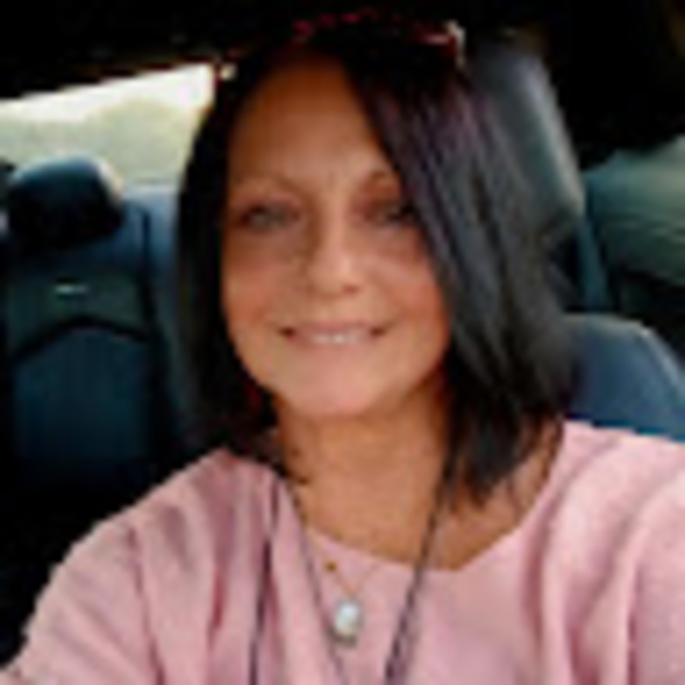 Meet your Posher, Katina